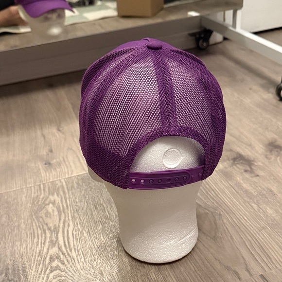 Bass Pro Shops hat Cap in Vibrant Purple - Picture 3 of 5